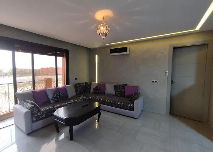 Appartement Calme, Proche De Toutes Commodites