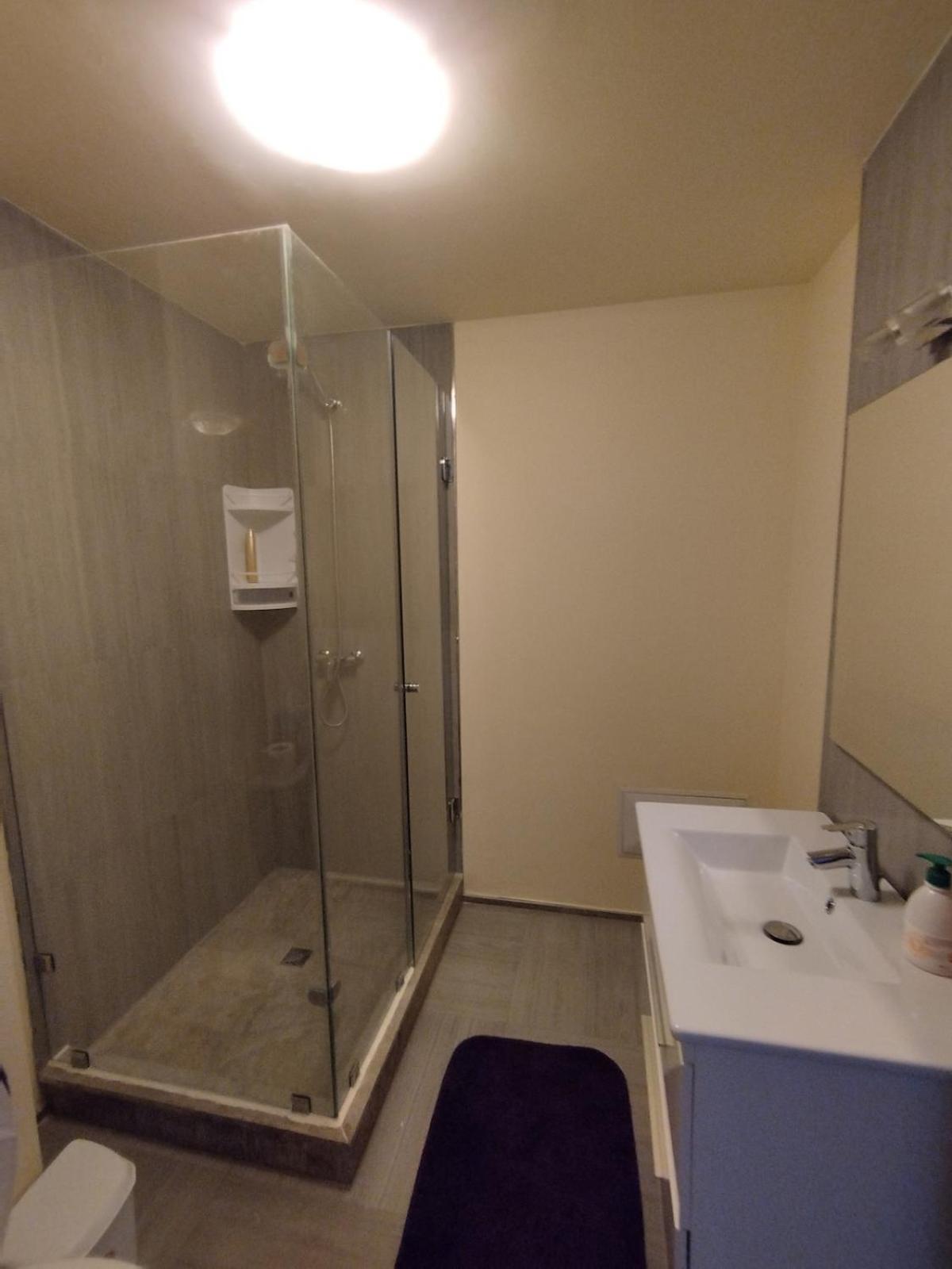 Appartement Calme, Proche De Toutes Commodites