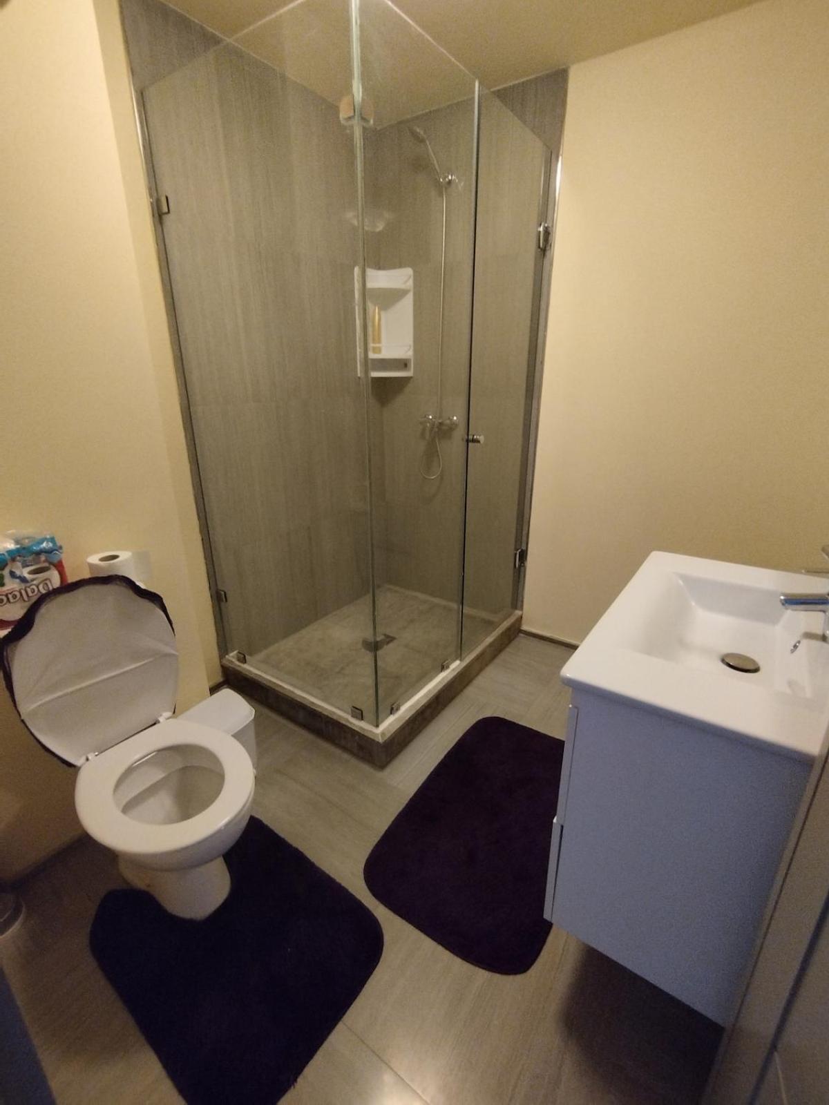 Appartement Calme, Proche De Toutes Commodites *